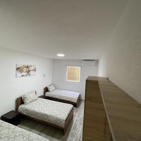 Vila 5 Hotel Прилеп Екстериор снимка