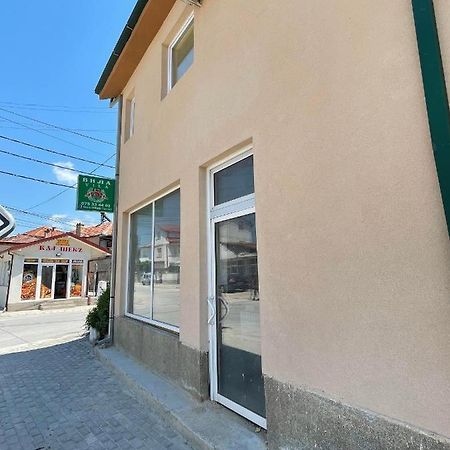 Vila 5 Hotel Прилеп Екстериор снимка