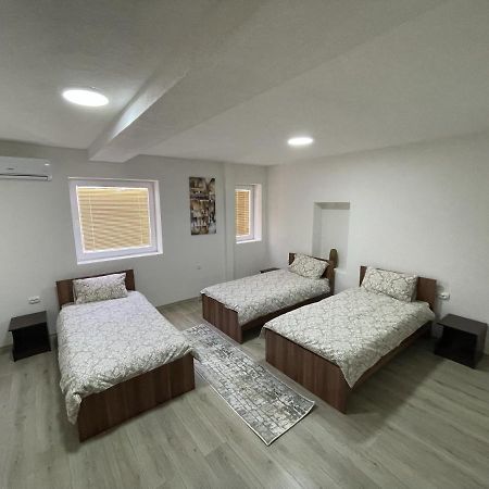 Vila 5 Hotel Прилеп Екстериор снимка