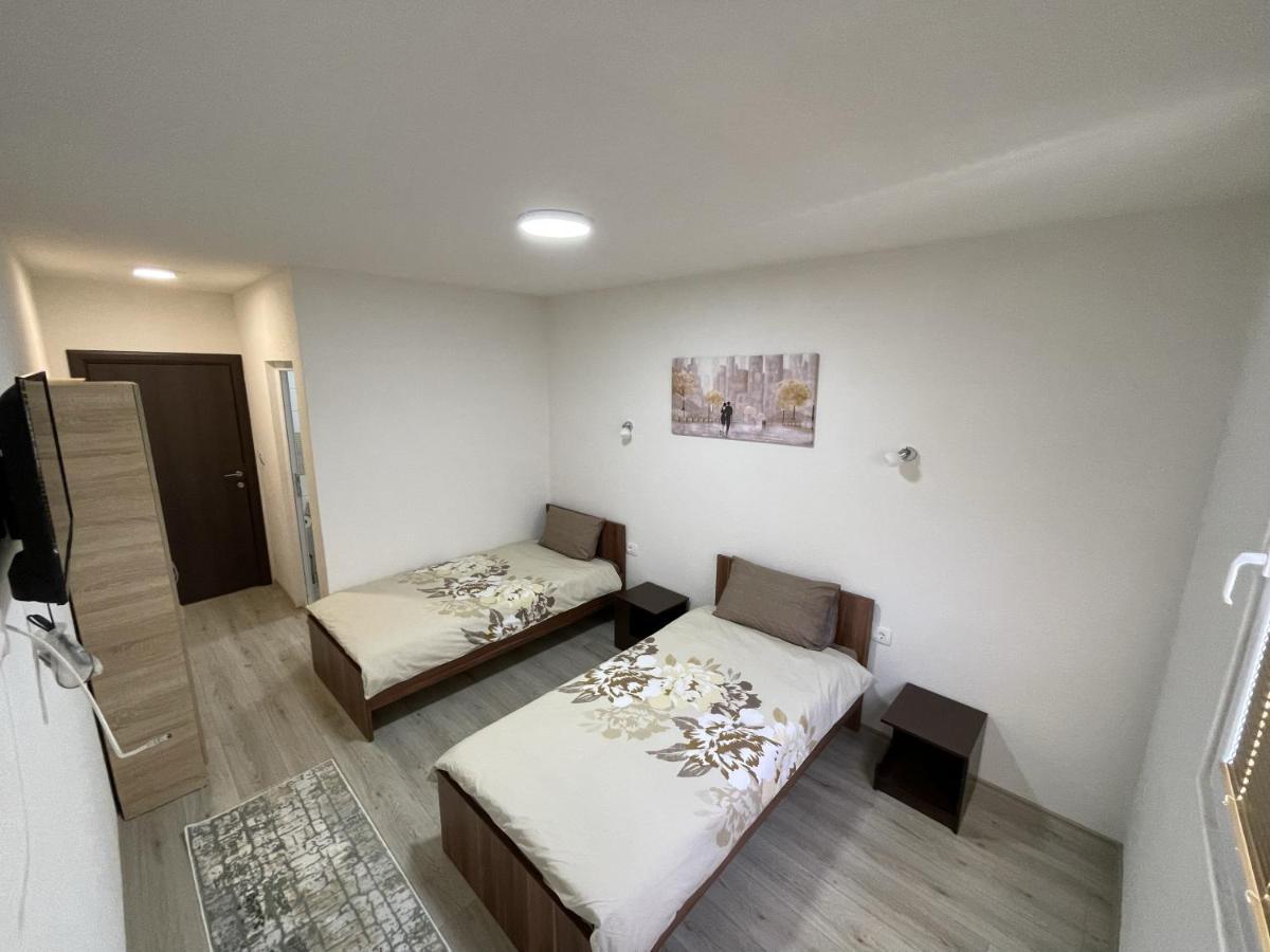 Vila 5 Hotel Прилеп Екстериор снимка