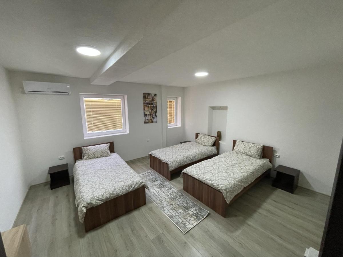Vila 5 Hotel Прилеп Екстериор снимка